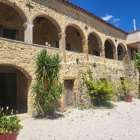 Bed and Breakfast Bastide De La Madeleine Pougnadoresse Exterior foto