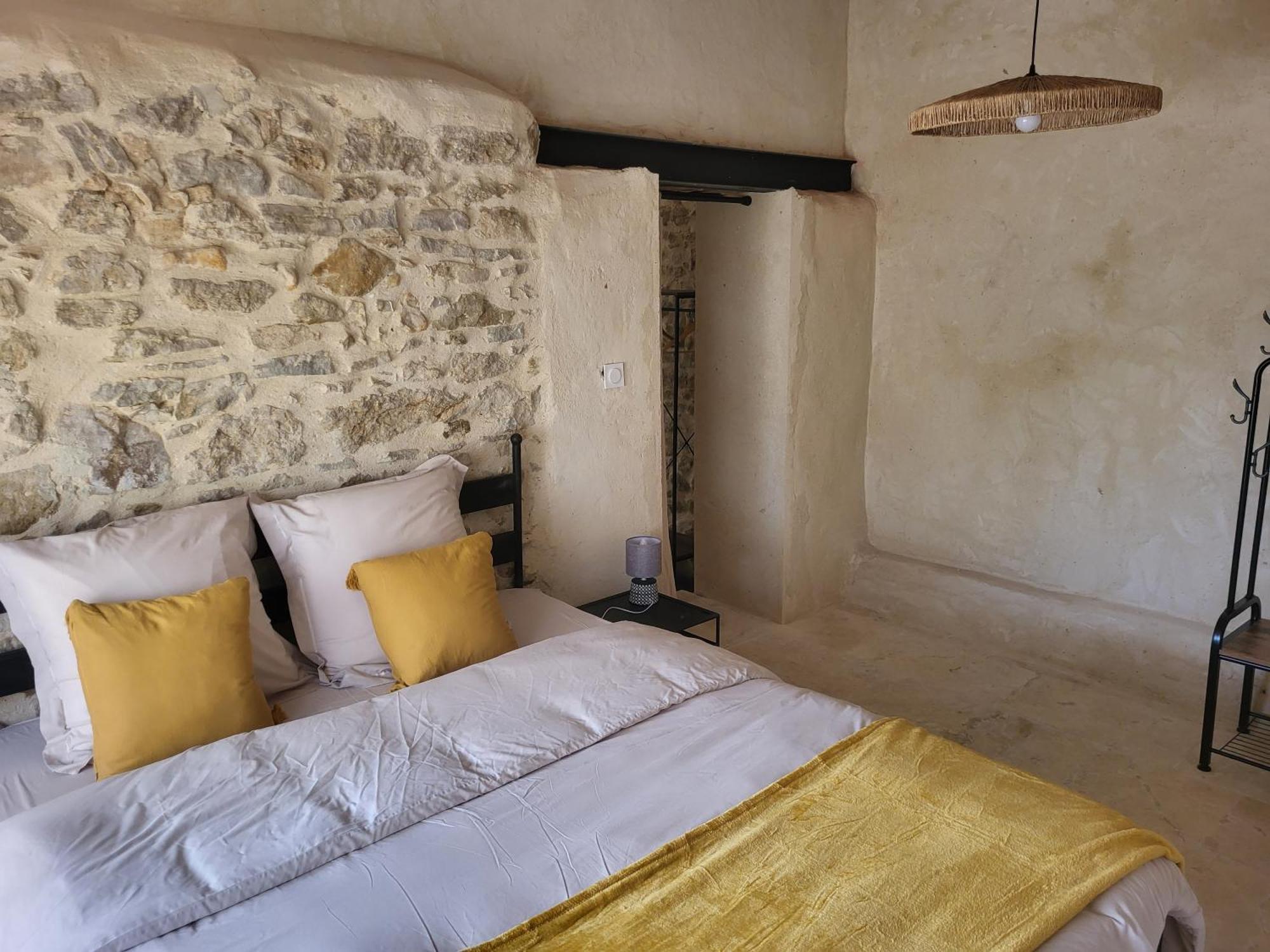 Bed and Breakfast Bastide De La Madeleine Pougnadoresse Exterior foto